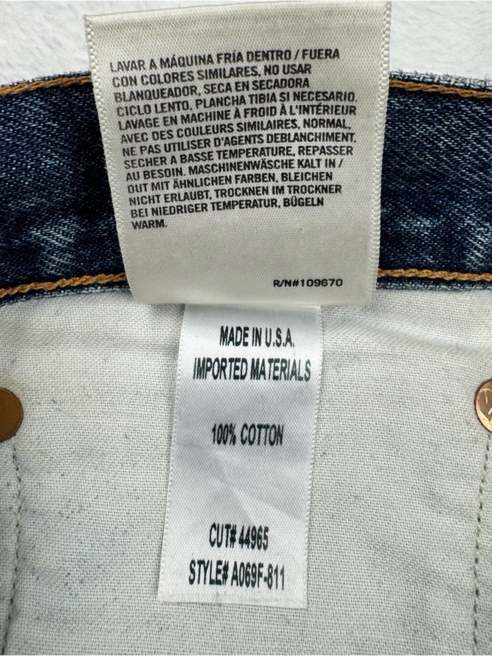 AGOLDE 90's High Rise Loose Fit jeans in a distressed blue wash. Size 29. - Picture 10 of 10